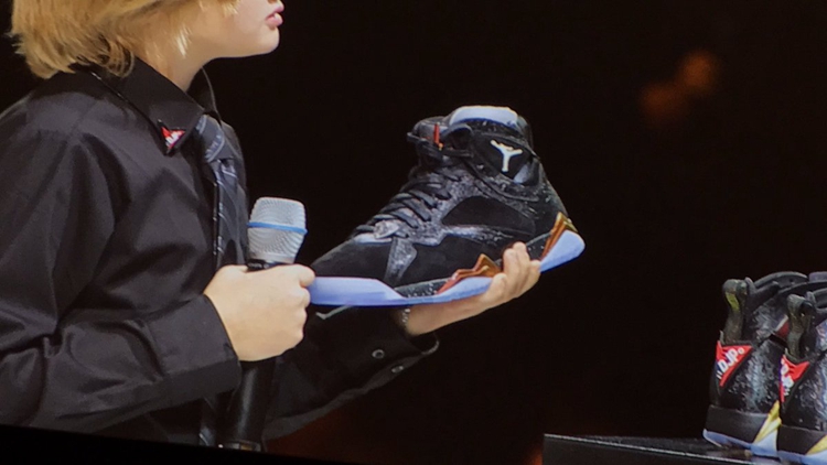 AJ7,Air Jordan 7,Doernbecher  仅有两双！Air Jordan 7 Doernbecher 特殊版本曝光