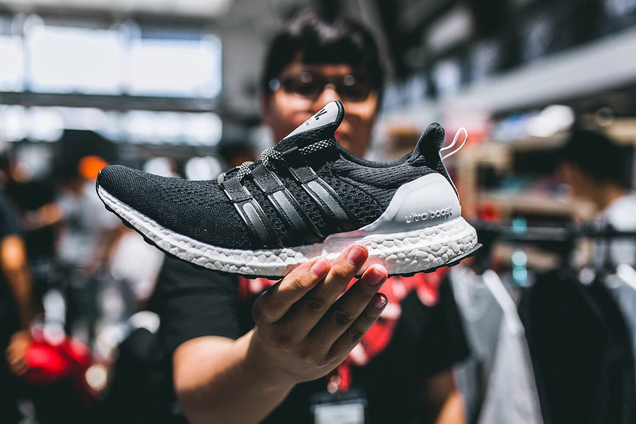 球鞋上脚,明星上脚  看看 SneakerLAH 球鞋展上最贵的 20 双球鞋