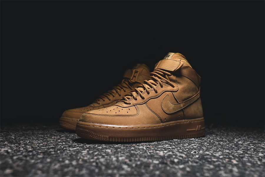 882096-200,AF1,Air Force 1,Nik 882096-200AF1 男女款齐发！小麦 Air Force 1 High “Flax” 将于下周登陆官网！