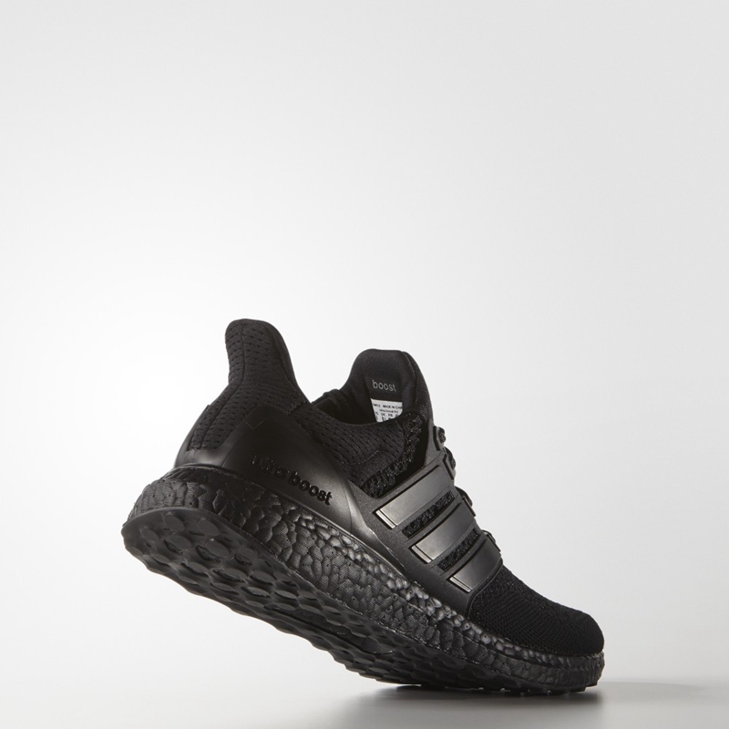 adidas,Ultra Boost,Ultra Boost  原价入手人气黑魂！Ultra Boost “Triple Black” 官网明早发售