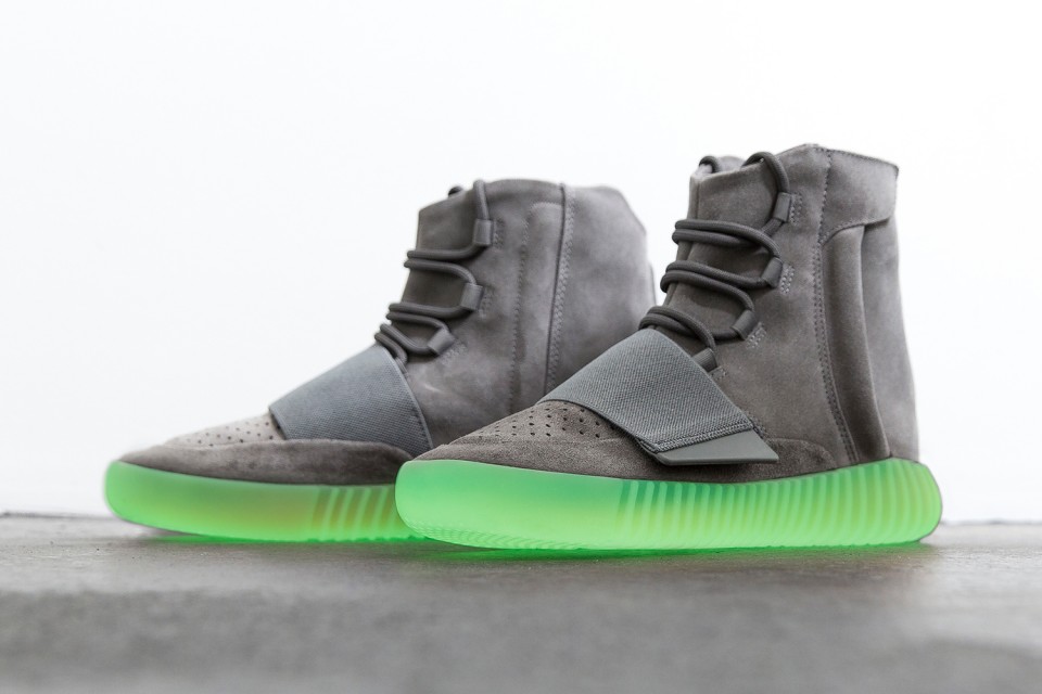 adidas,Yeezy Boost 750  高达 00 美元的手工费！Yeezy Boost 750 专属私人定制