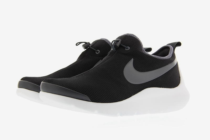 Nike,Aptare Essential  超越 Roshe Run？Nike Aptare Essential 发布