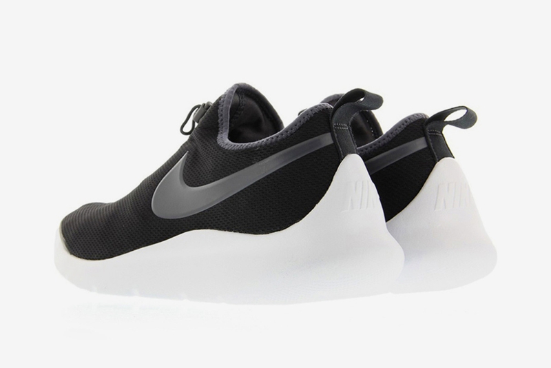 Nike,Aptare Essential  超越 Roshe Run？Nike Aptare Essential 发布