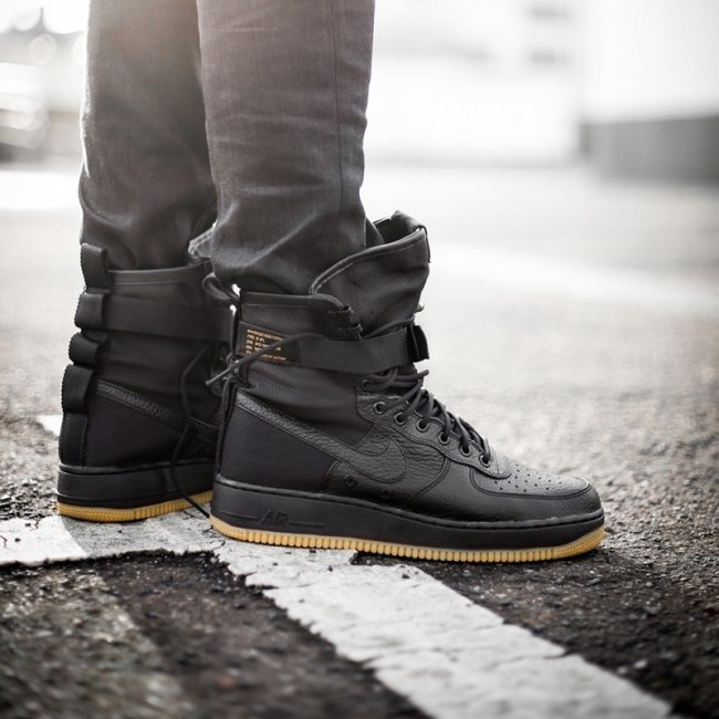 Nike,SF-AF 1,864024-001  暗黑+军事！这双 SF-AF 1 “Black/Gum” 将于下周登场