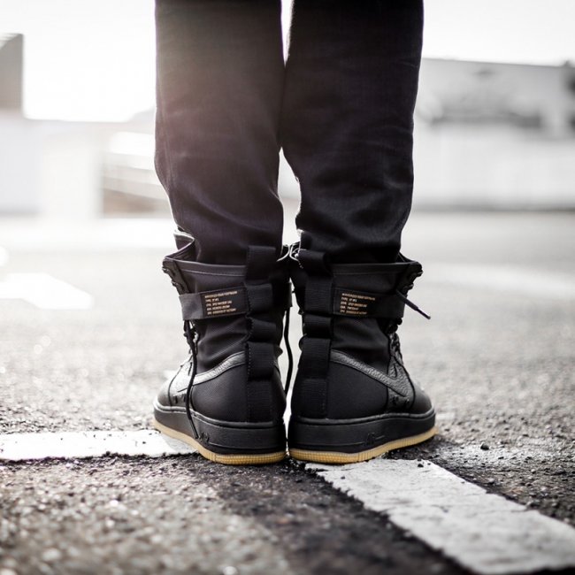 Nike,SF-AF 1,864024-001  暗黑+军事！这双 SF-AF 1 “Black/Gum” 将于下周登场