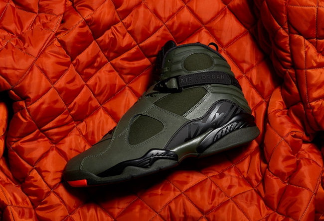 Air Jordan,AJ8,305381-305  将 MA-1 穿在脚下！Air Jordan 8 “Take Flight” 军工风范近赏