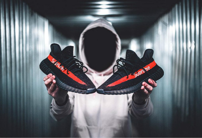 adidas,Yeezy Boost 350 V2  看完这双 Supreme X  Yeezy 350 联名！Nike 都害怕了！