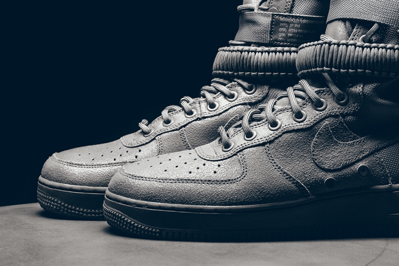 Nike,SF-AF1,903270-001  低调干练！全新配色 SF-AF1 明日即将发售