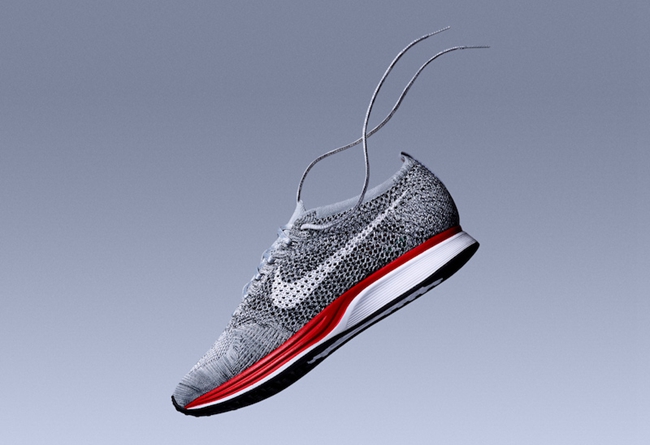 Nike,Flyknit Racer,526628-013  百搭神器！灰红 Nike Flyknit Racer 官网现已上架