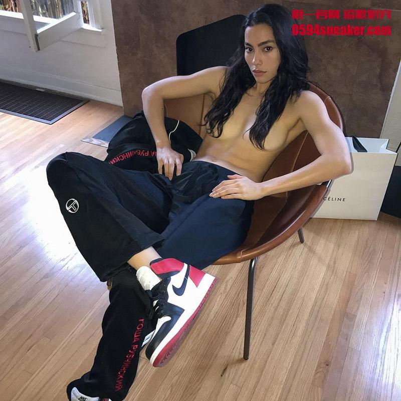 AJ1,Air Jordan 1,Adrianne Ho  这个鞋款为何如此吸引女神的钟爱？