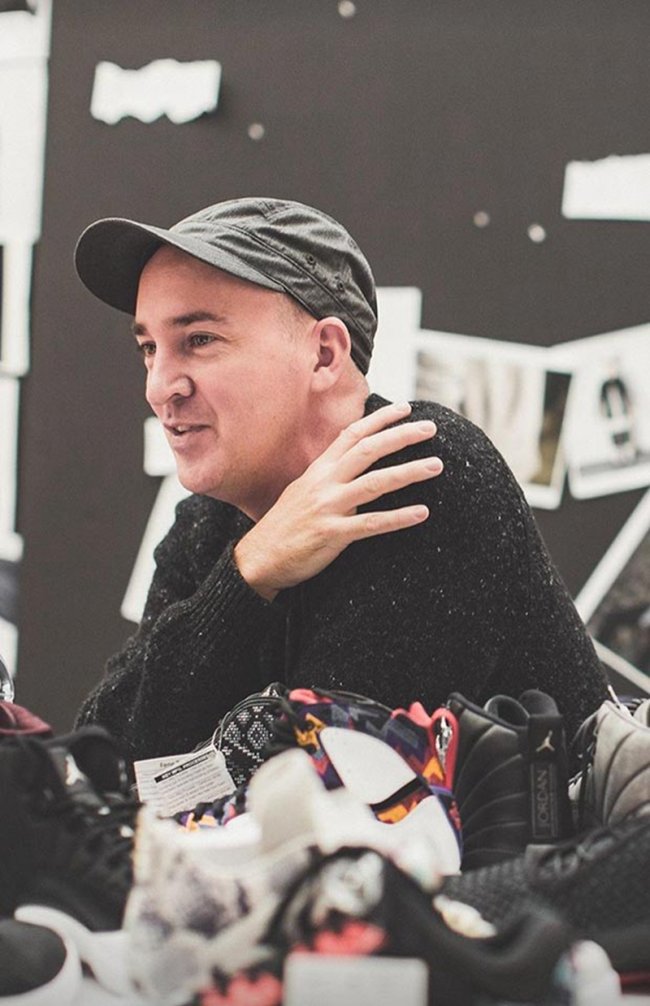 Air Jordan 4,AJ4,Kaws,930155-0  年度重磅联名！Kaws x Air Jordan 4 实物抢先曝光