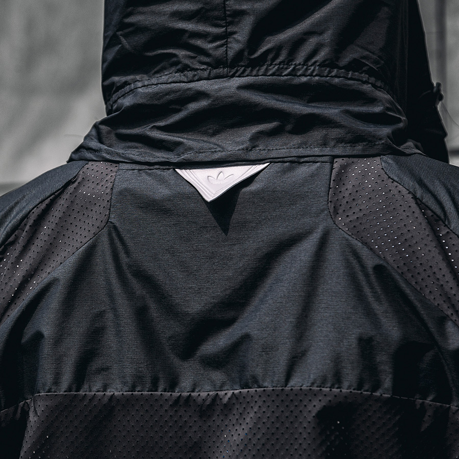 White Mountaineering,adidas,EQ  如何购买白山 WM x adidas Originals 联名新品鞋款？