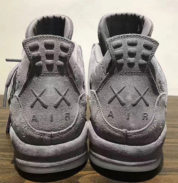 930155-003,AJ4,Air Jordan 4 930155-003AJ4 诱惑的夜光外底！KAWS x Air Jordan 4 全球限量仅千双