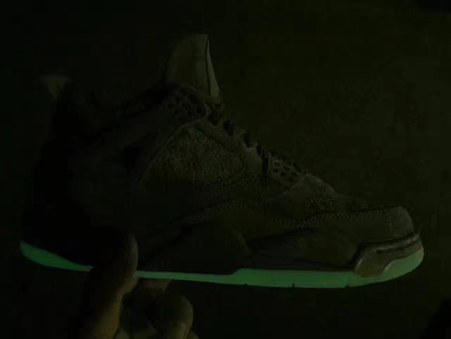Air Jordan 4,AJ4,Kaws,930155-0  年度重磅联名！Kaws x Air Jordan 4 实物抢先曝光
