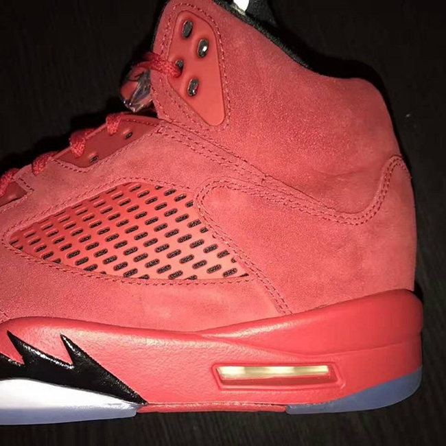 Air Jordan 5,AJ5,136027-602  愤怒公牛再现！Air Jordan 5 “Red Suede” 全新实物近览