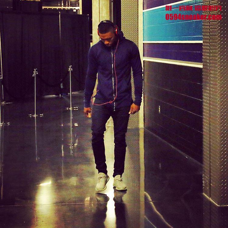 adidas,Yeezy Boost,NMD  这位 NBA 的说唱天王在赛场下都穿什么鞋？