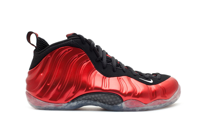 Foamposite One,Foamposite,Nike 2017 款红喷 Nike Air Foamposite One “Varsity Red” 实物曝光! Foamposite One,Foamposite,Nike 2017 款红喷 Nike Air Foamposite One “Varsity Red” 实物曝光!