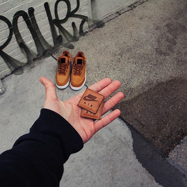 AJ3,Air Jordan 3  这双 Air Jordan 3 “Khaki Denim” 你喜欢吗？