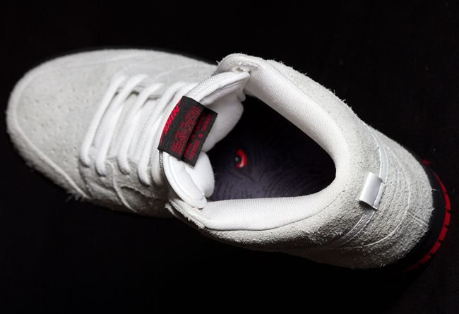 Nike,  SB Dunk Hi,881758-110  披着羊皮的狼!Nike SB Dunk Hi “Black Sheep” 现已发售 Nike,  SB Dunk Hi,881758-110  披着羊皮的狼!Nike SB Dunk Hi “Black Sheep” 现已发售