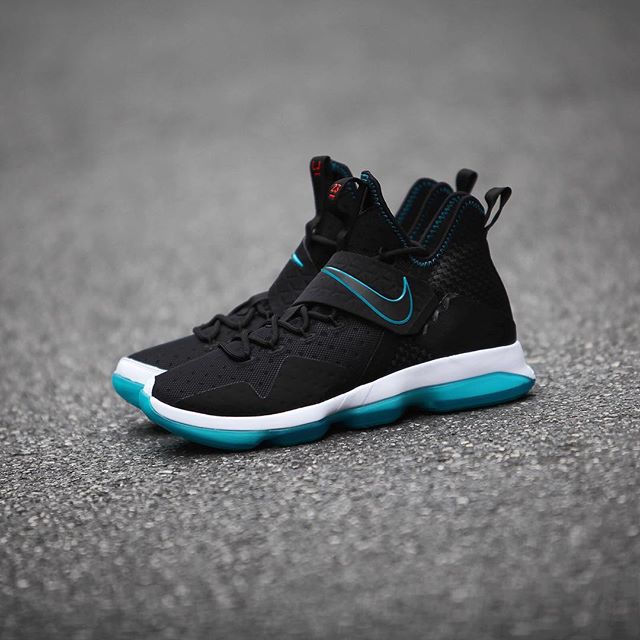 Nike,LeBron 14  向 LeBron 7 致敬!经典配色 LeBron 14 本周六发售! Nike,LeBron 14  向 LeBron 7 致敬!经典配色 LeBron 14 本周六发售!