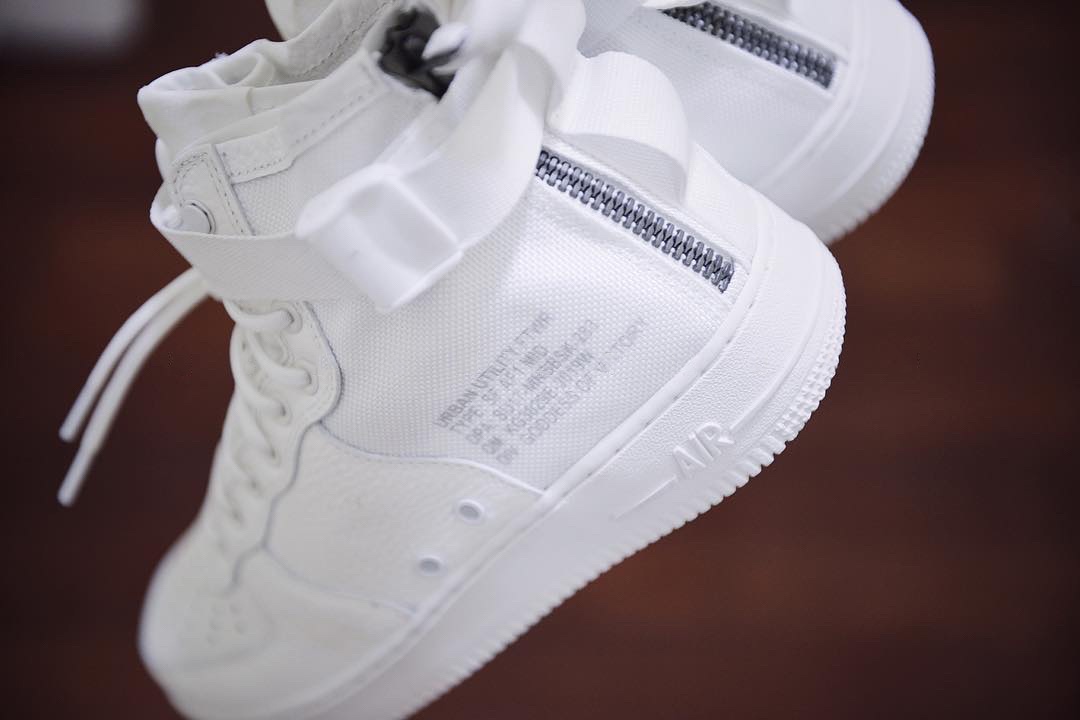 Nike, Special Field Air Force  这双纯白的 SF-AF1 Mid 绝对值得你去关注！