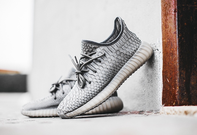 Yeezy 350 Boost V2,adidas,The  定价高达 00 美元！蟒蛇皮 Yeezy 350 Boost V2 定制版释出
