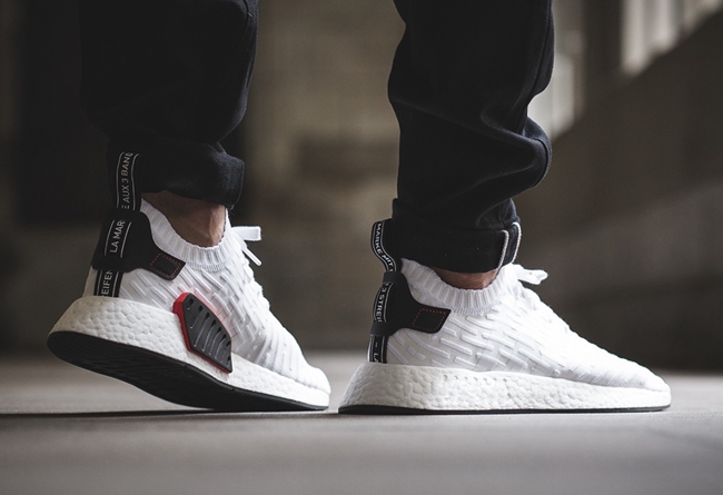 BY3015,adidas Originals,NMD R2 全新配色释出!这款 adidas NMD R2 “小白鞋” 颜值极高 BY3015,adidas Originals,NMD R2 全新配色释出!这款 adidas NMD R2 “小白鞋” 颜值极高