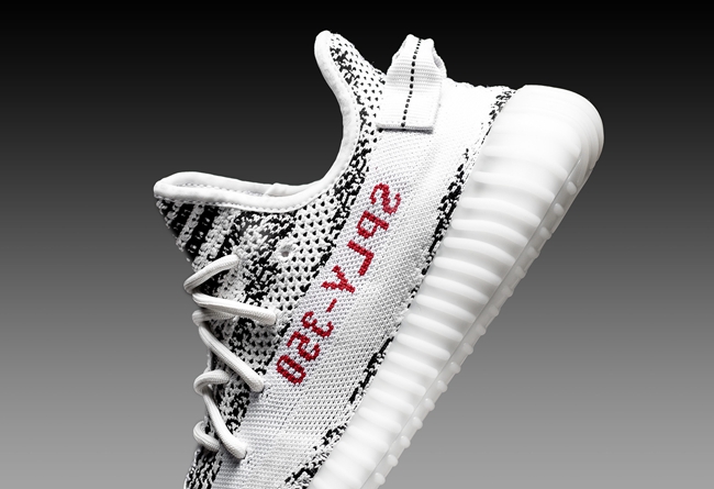 Yeezy 350 Boost V2,Zebra,adida  再度登场！看看这双 Yeezy 350 Boost V2 “Zebra” 究竟有多美