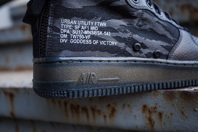 Nike,SF-AF1 Mid,Tiger Camo,AA7 双拉链 + 虎纹迷彩!全新 Nike SF-AF1 Mid 实物开箱解读 Nike,SF-AF1 Mid,Tiger Camo,AA7 双拉链 + 虎纹迷彩!全新 Nike SF-AF1 Mid 实物开箱解读
