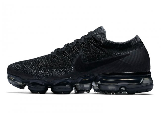 Nike,VaporMax  纯黑、军绿齐登场！本月还有哪些 VaporMax 新品需要重点关注！