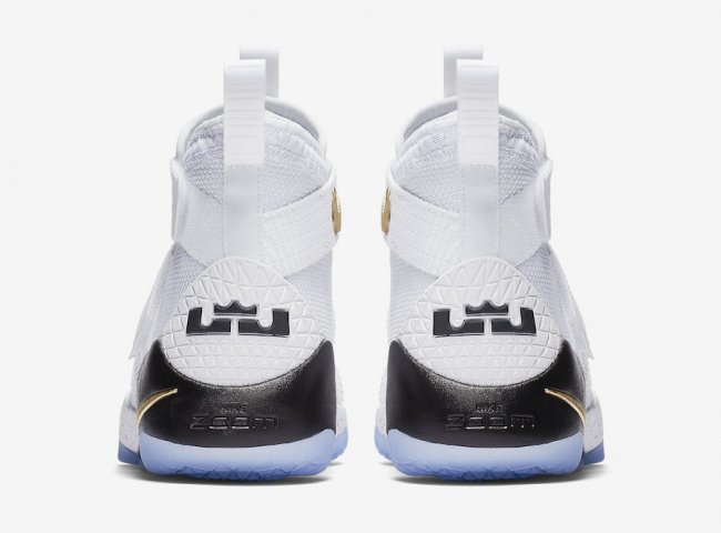 Nike,soldier 11,897644-101  实战党关注！Soldier 11 “Court General” 官网现已上架