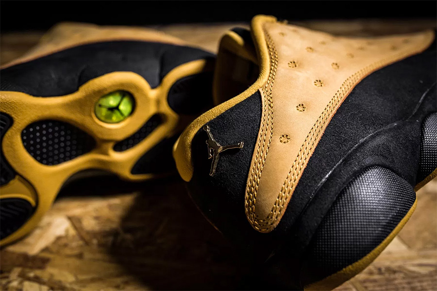 310810-022,AJ13,Air Jordan 13 310810-022AJ13 中国区延后，黑黄 Air Jordan 13 Low 今天并没发售