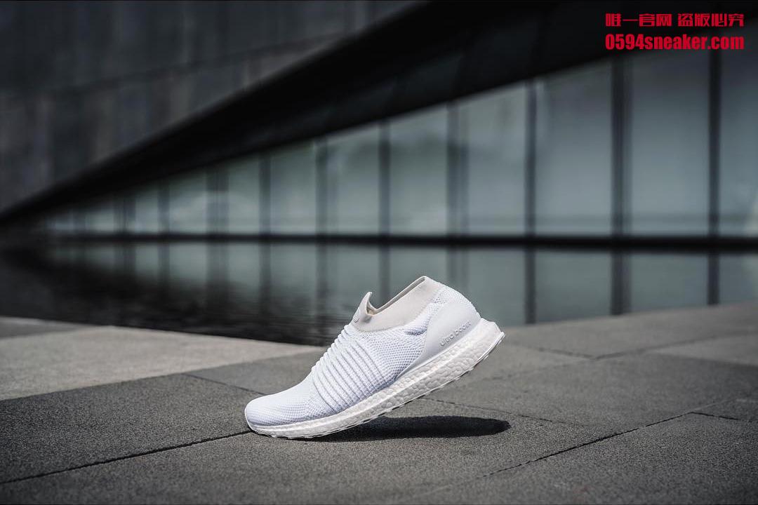 Ultra Boost Laceless,Ultra Boo  无鞋带设计！看看纯白的 Ultra Boost Laceless 上脚效果如何