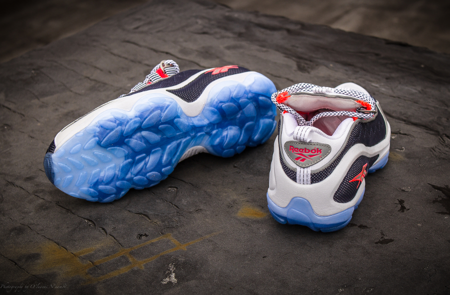 DMX Run 10,Reebok  复古又前卫！Reebok DMX Run 10 OG 带回经典缓震体验