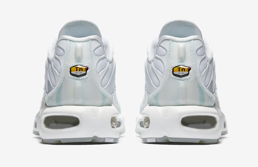 Nike,Air Max Plus,862201-101  又一双小白鞋！Nike Air Max Plus “ICE BLUE” 发售日期确定