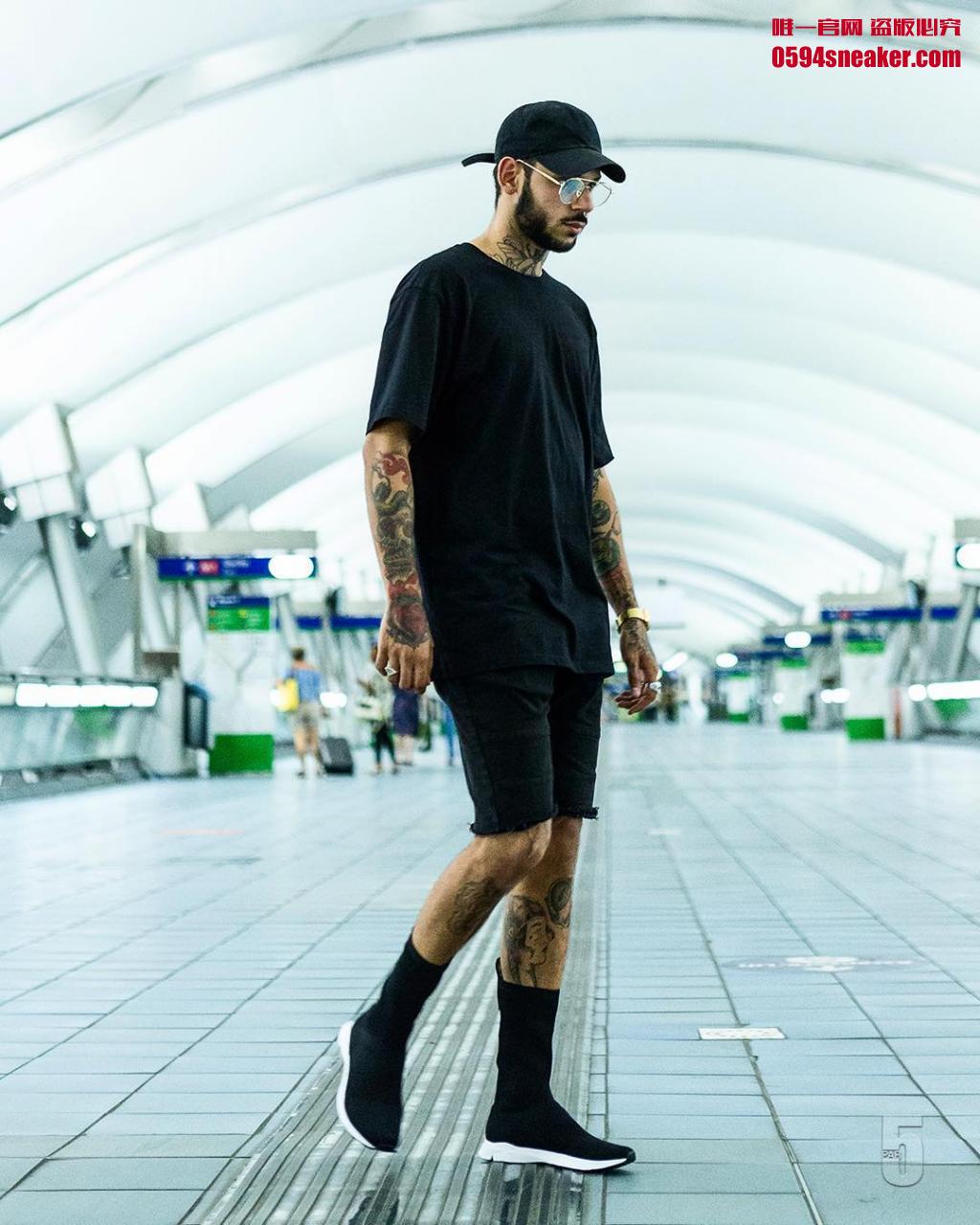 BALENCIAGA,Puma,adidas,Nike 除了 AJ 和 Boost,这种鞋也逐渐成为了应该人手一双的标配! BALENCIAGA,Puma,adidas,Nike 除了 AJ 和 Boost,这种鞋也逐渐成为了应该人手一双的标配!