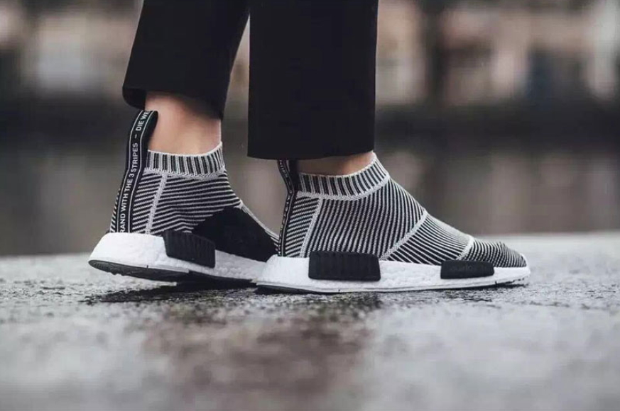 BALENCIAGA,Puma,adidas,Nike 除了 AJ 和 Boost,这种鞋也逐渐成为了应该人手一双的标配! BALENCIAGA,Puma,adidas,Nike 除了 AJ 和 Boost,这种鞋也逐渐成为了应该人手一双的标配!