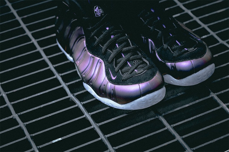 314996-008,Foamposite One,Foam 314996-008 delayed in Asia, you'll have to wait two more weeks for the "Aubergine Purple Spray"!