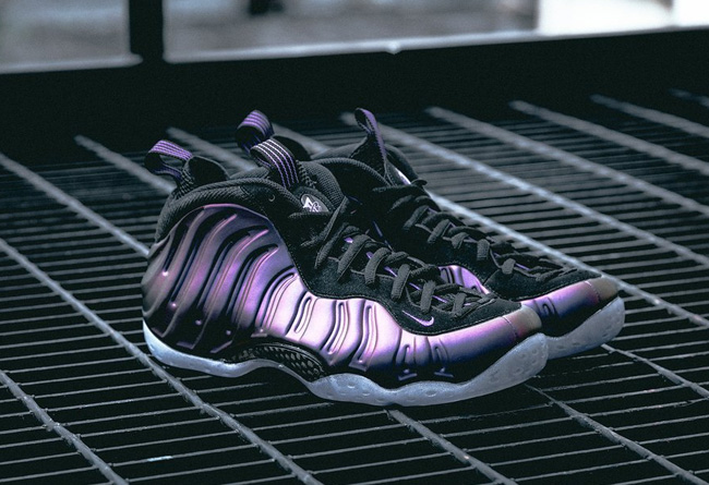 314996-008,Foamposite One,Foam 314996-008 delayed in Asia, you'll have to wait two more weeks for the "Aubergine Purple Spray"!