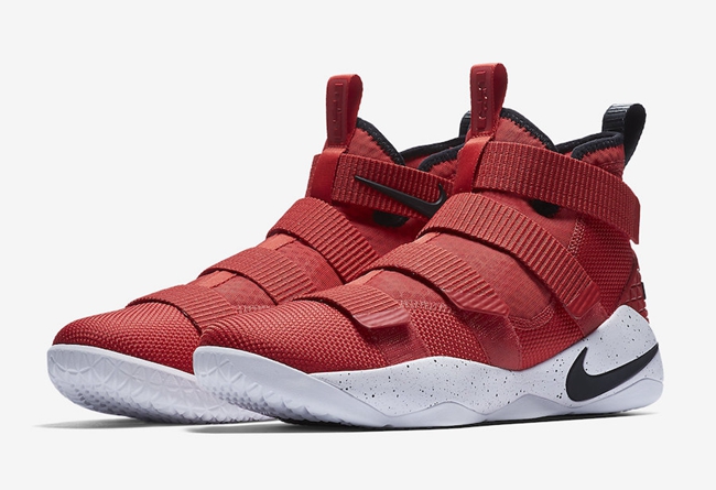 Nike,LeBron Soldier 11,897644-  鲜红装扮！LeBron Soldier 11 “University Red” 即将发售