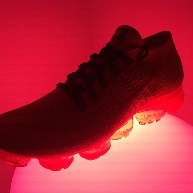 Nike,Air VaporMax,AA2241-006  陈冠希发布预警！CLOT x Nike Air VaporMax 月底发售