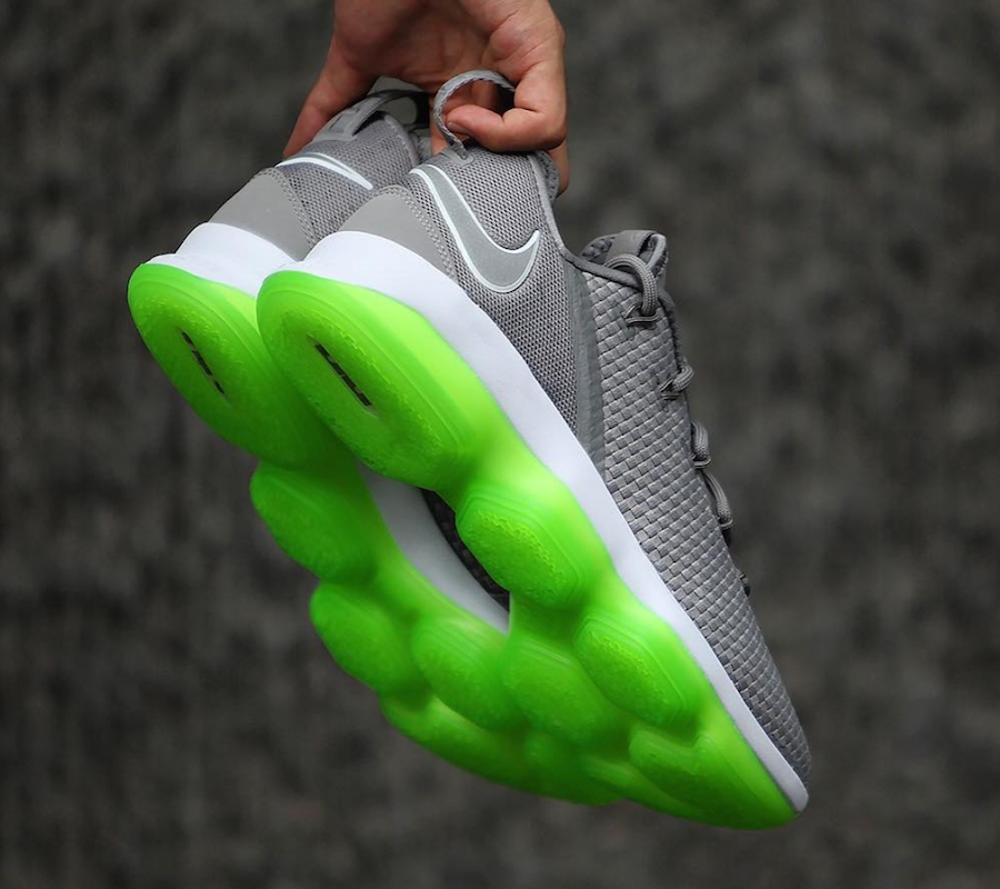 Nike,Nike LeBron 14 Low,  灰绿经典延续！全新 Nike LeBron 14 Low 下月发售