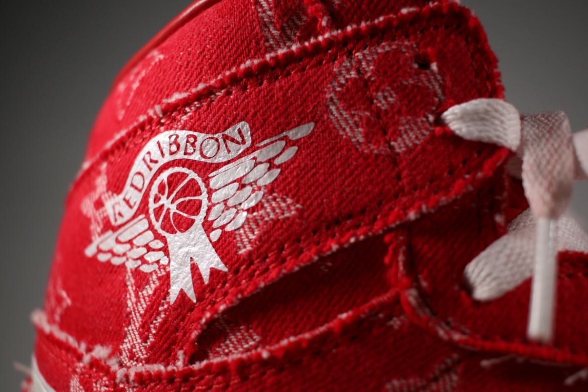 AJ1,Air Jordan 1  奢华细节！定制 AJ1 ＂Supreme x Louis Vuitton＂ 实物欣赏