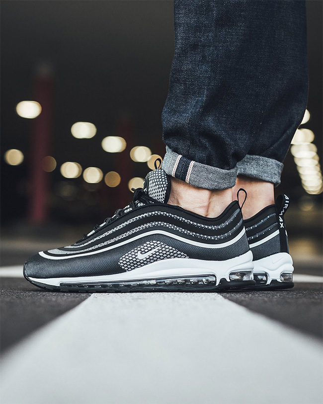 918356-003,Air Max 97,Nike 918356-003 更为轻量舒适，一大波 Air Max 97 Ultra 新鞋型登场