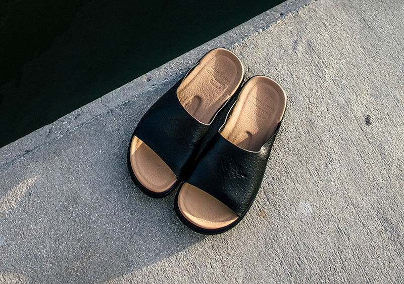 SoleFly,Air Jordan 1,Modero Sl  鸵鸟皮！SoleFly x Air Jordan 1 Modero Slides 联名拖鞋曝光