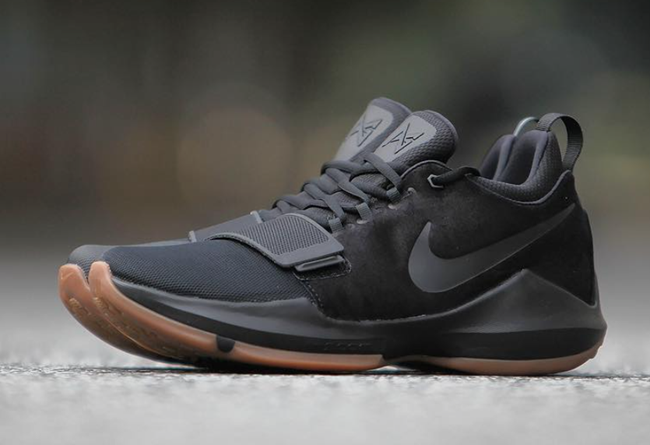 Nike,PG 1,Black Gum,878627-004  沉稳黑生胶！Nike PG 1 “Black Gum” 实物细节近赏 