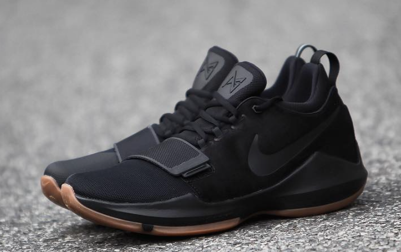 Nike,PG 1,Black Gum,878627-004  沉稳黑生胶！Nike PG 1 “Black Gum” 实物细节近赏 