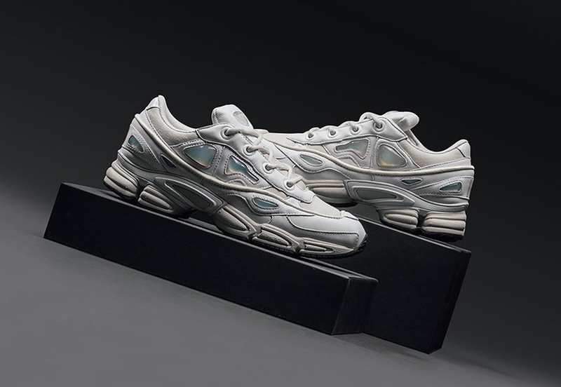 Raf Simons,adidas Ozweego 3  造型前卫！两款 Raf Simons x adidas Ozweego 3 新配色登场