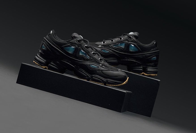 Raf Simons,adidas Ozweego 3  造型前卫！两款 Raf Simons x adidas Ozweego 3 新配色登场