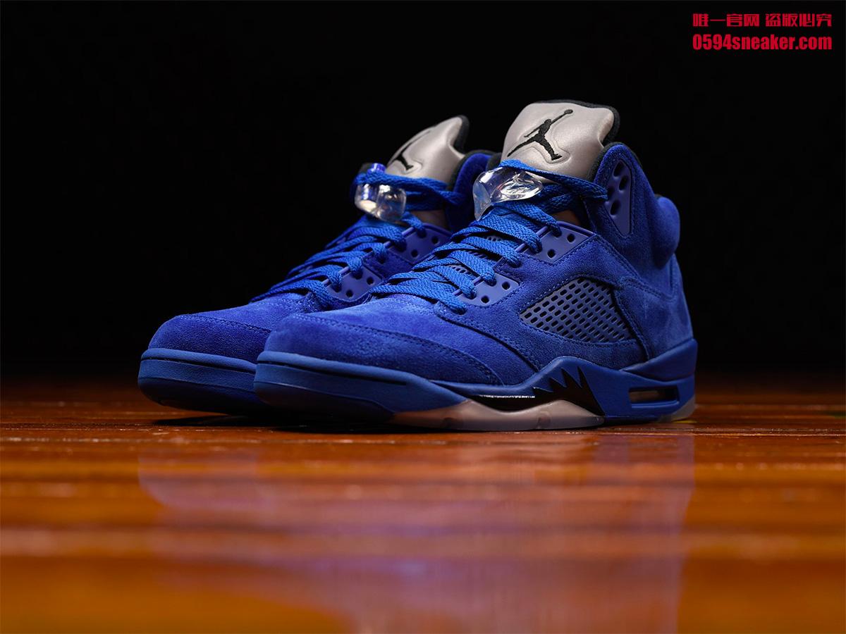 136027-401,AJ5,Air Jordan 5 136027-401AJ5 蓝麂皮要来了！Air Jordan 5 “Flight Suit” 本月底发售